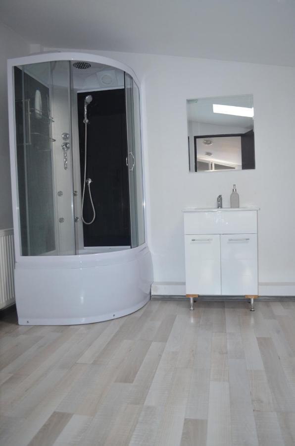 Central Park Studios Bucarest Extérieur photo